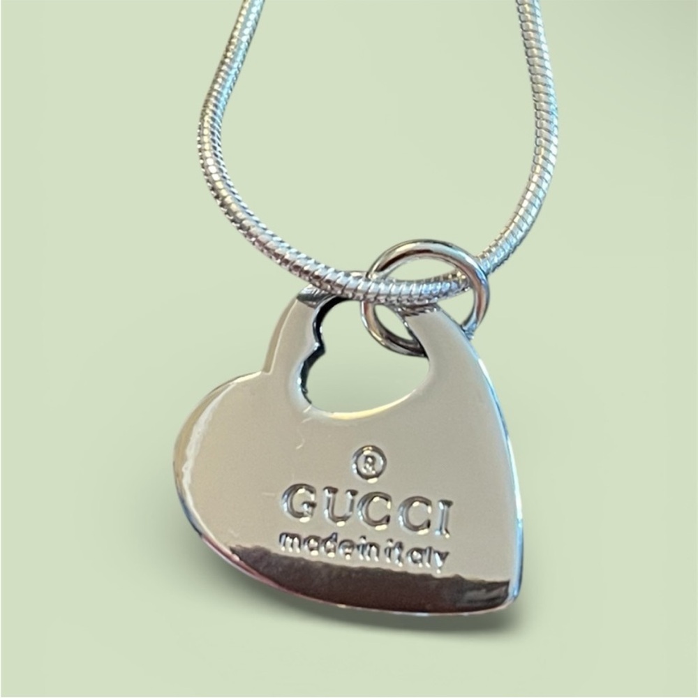 Gucci Silver Heart Pendant - Picture 4 of 5